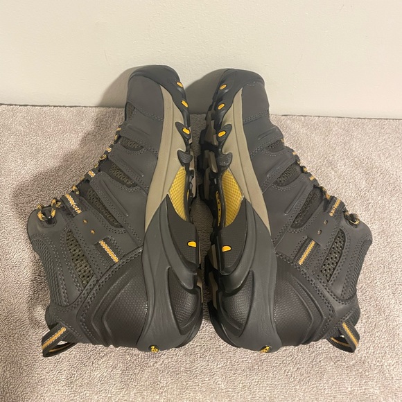 Keen Utility Work Boots | Size - 9D | Color - Raven / Tawny Olive | Steel Toe - Picture 2 of 11